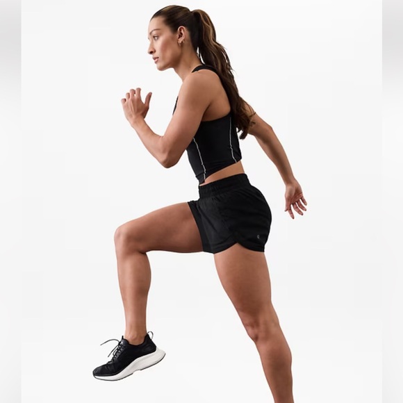 Athleta Mesh Racer Run 4” Shorts Size XL - Picture 5 of 11